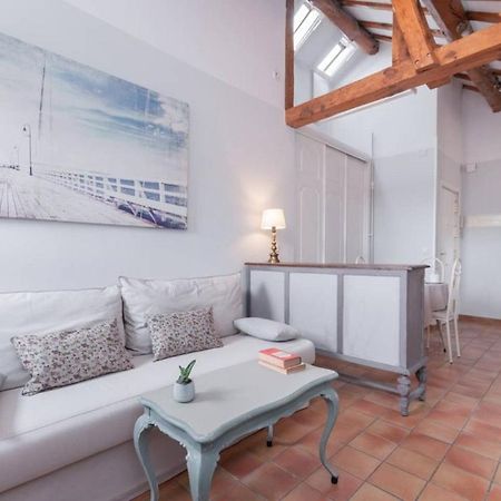 Cozy One-Bedroom Penthhouse La Latina Madrid Kültér fotó