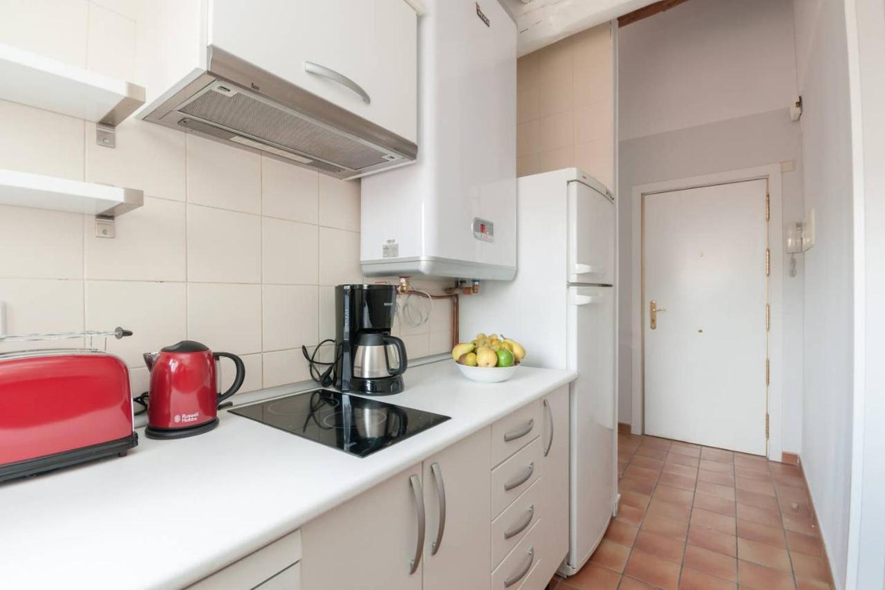 Cozy One-Bedroom Penthhouse La Latina Madrid Kültér fotó