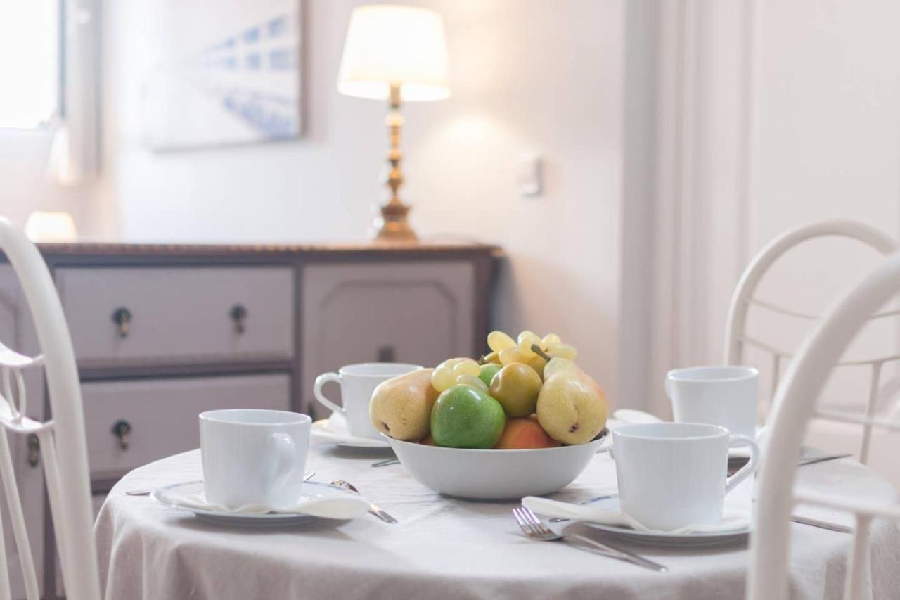 Cozy One-Bedroom Penthhouse La Latina Madrid Kültér fotó