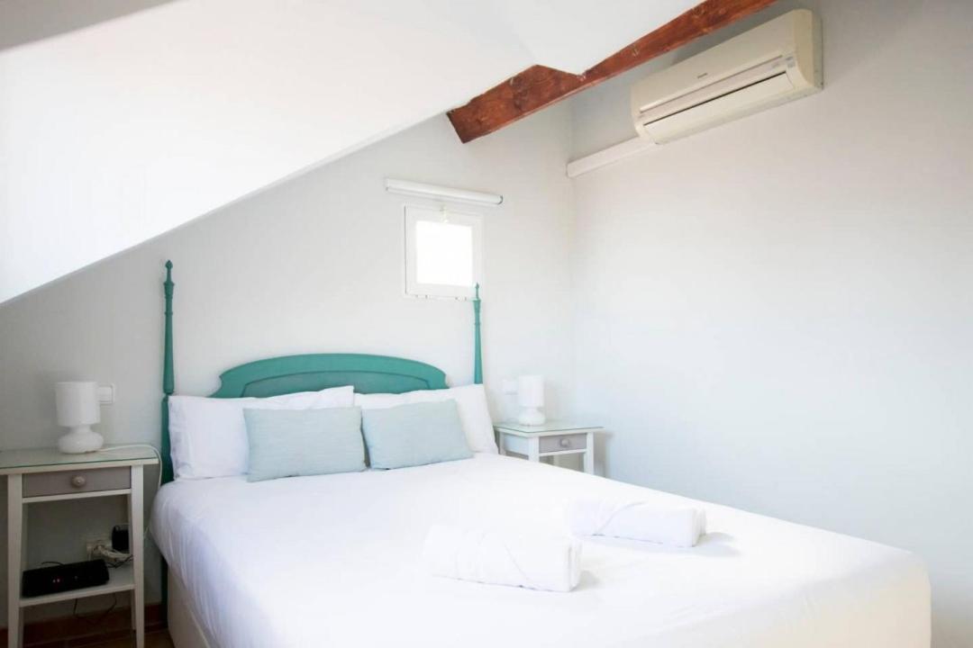 Cozy One-Bedroom Penthhouse La Latina Madrid Kültér fotó